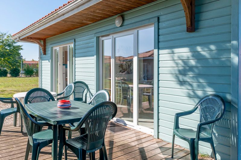 residence-le-domaine-des-grands-lacs-parentis-en-born-maison-T4-terrasse-2