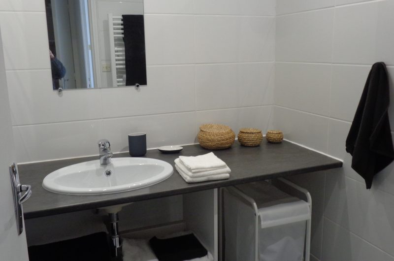 sdb-f3a4d5ca91e24226ba5a6aa40ffbb6a3