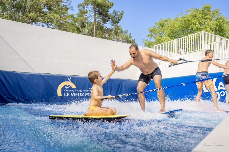 vieux-port-surfing-wave-(2)